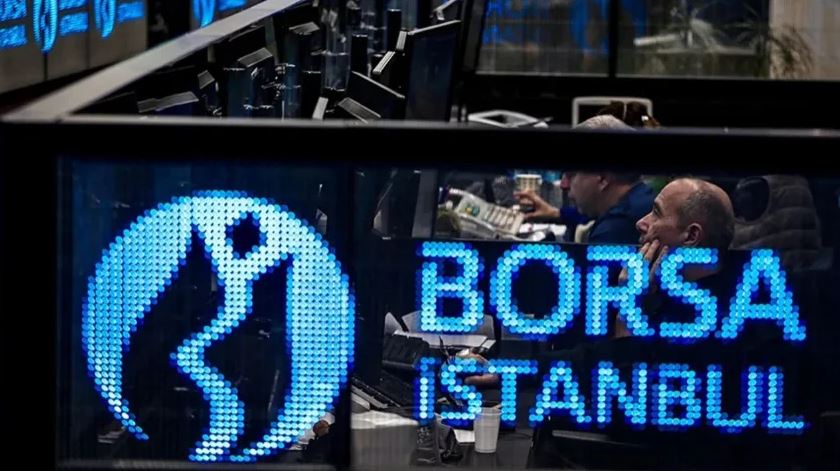 CHP kurultayı davası reddedildi, borsa uçtu! BIST 100 yüzde 4 yükseldi