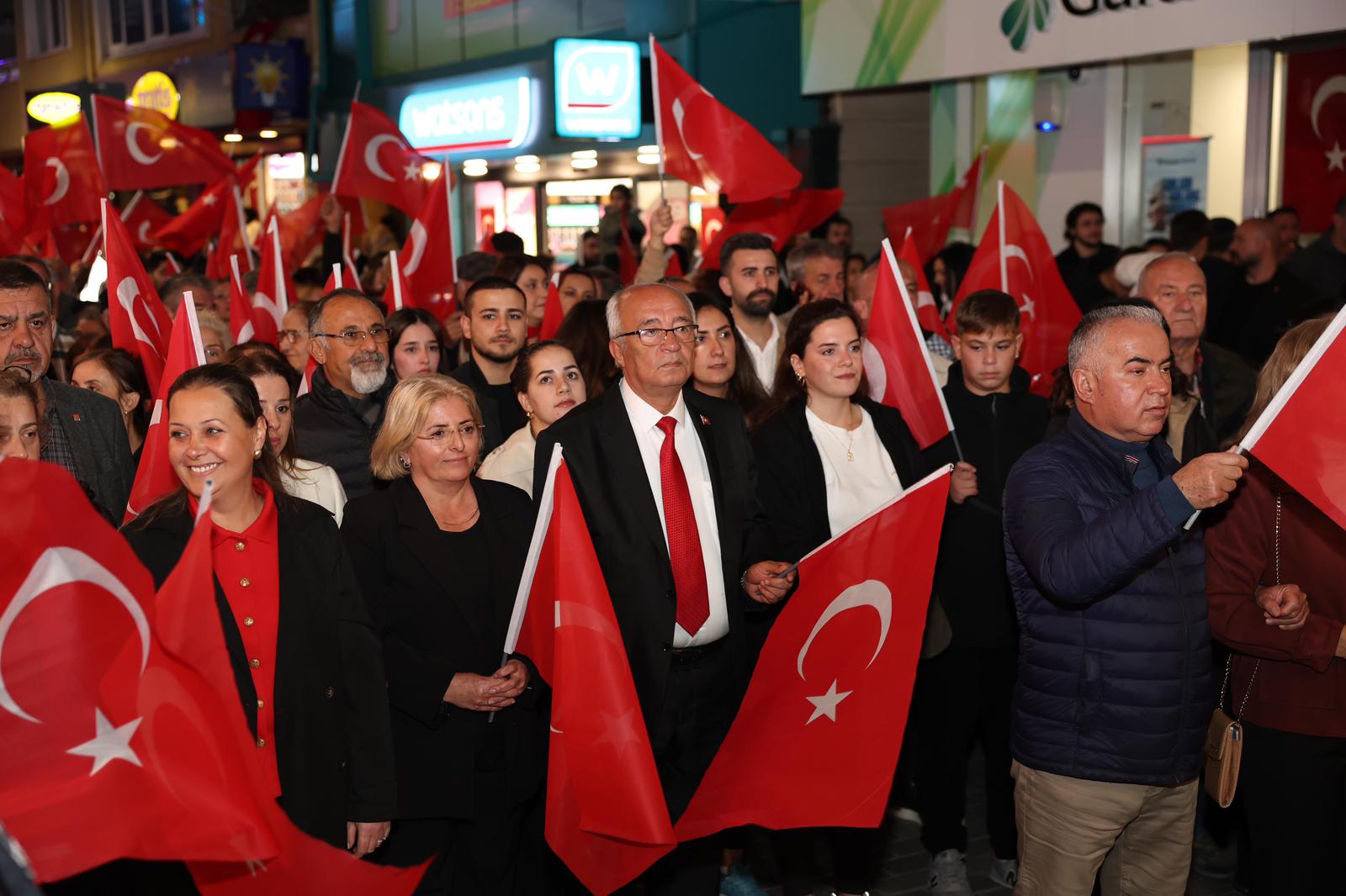 Şile Cumhuriyet Coşkusuyla Aydınlandı