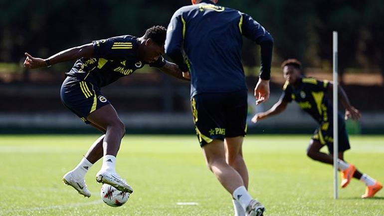 Fenerbahçe'de Jhon Duran müjdesi! Resmen duyuruldu
