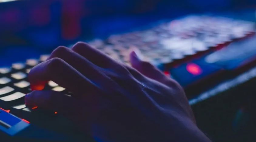 Yeni dolandırıcılık! Banka hesaplarını boşaltıyorlar