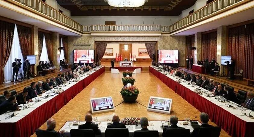 ‘Süreç’ komisyonu toplantısına ikinci erteleme!