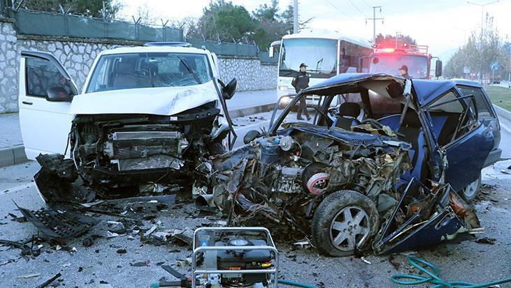 Kedi için kırılan direksiyon 2 can aldı! Burdur’da zincirleme facia