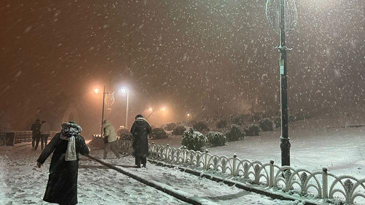 İstanbul’da kar yağışı etkili oldu!