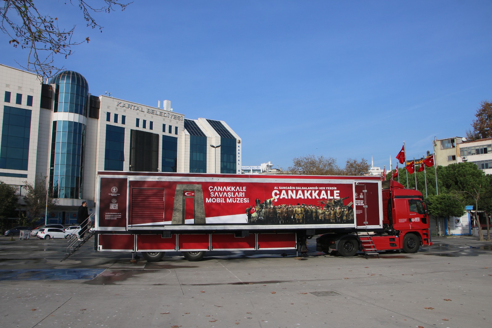 Çanakkale Savaşları Mobil Müzesi Kartal’da