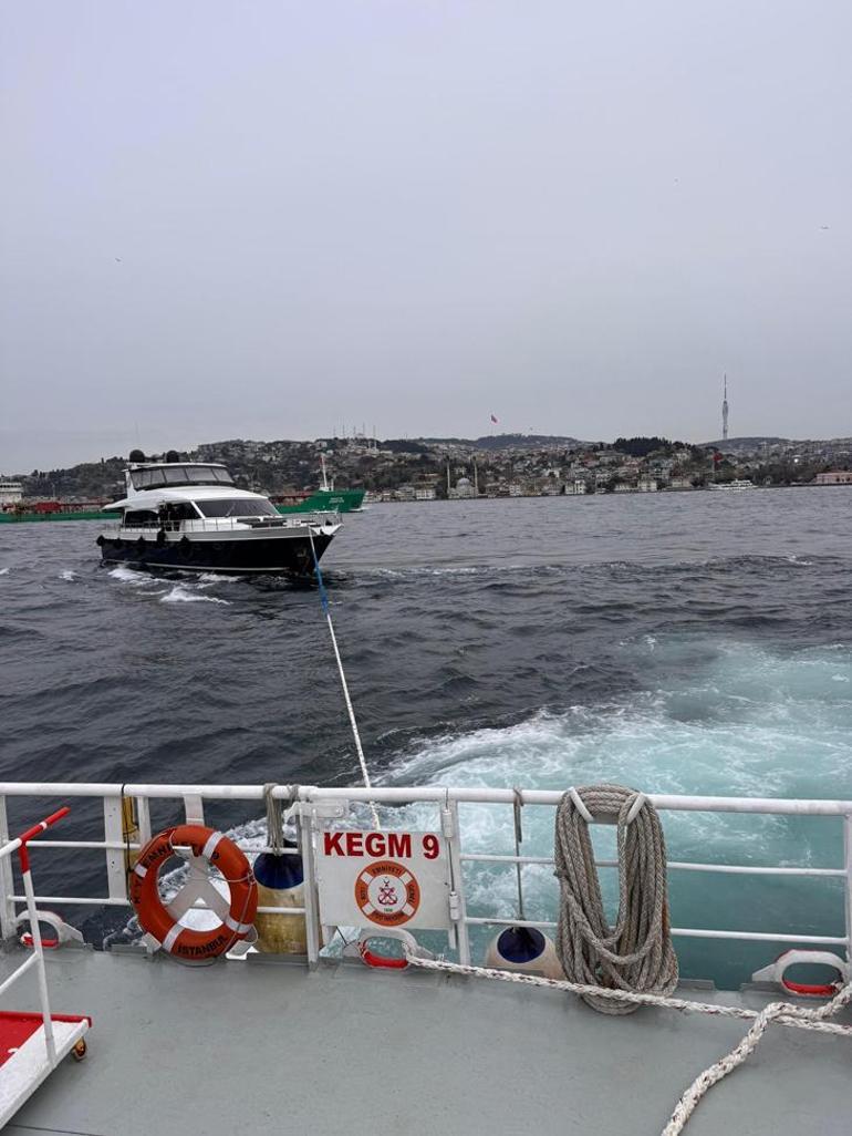 İstanbul Boğazı'nda korkutan anlar! Sürüklenen tekneye kurtarma operasyonu