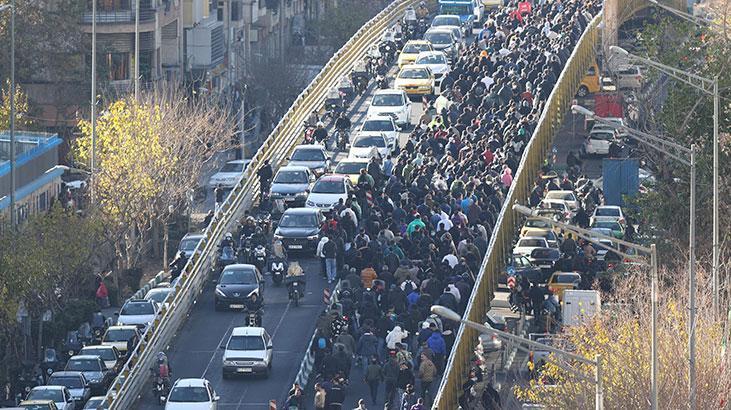 İran’daki olaylarda ölenlerin sayısı 5 bin 848’e yükseldi