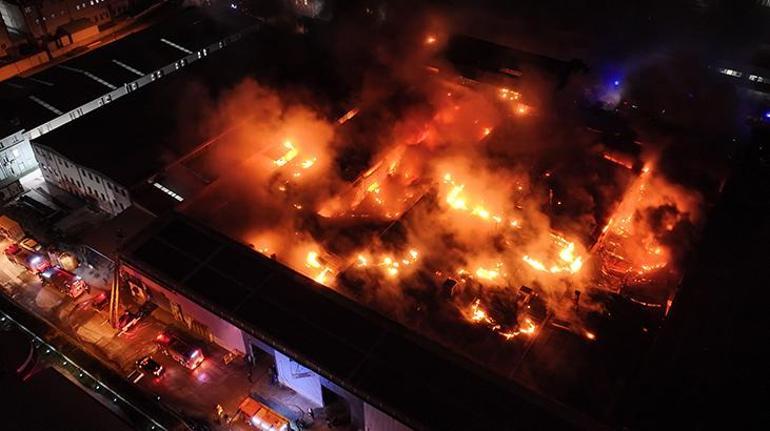 Bursa Nilüfer'de fabrikada yangın çıktı