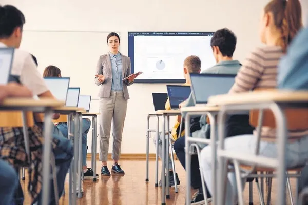 İSTANBUL’UN 39 İLÇESİNDE ŞOK BASKINLAR! AKŞAM DERSLERİNE BÜYÜK DENETİM