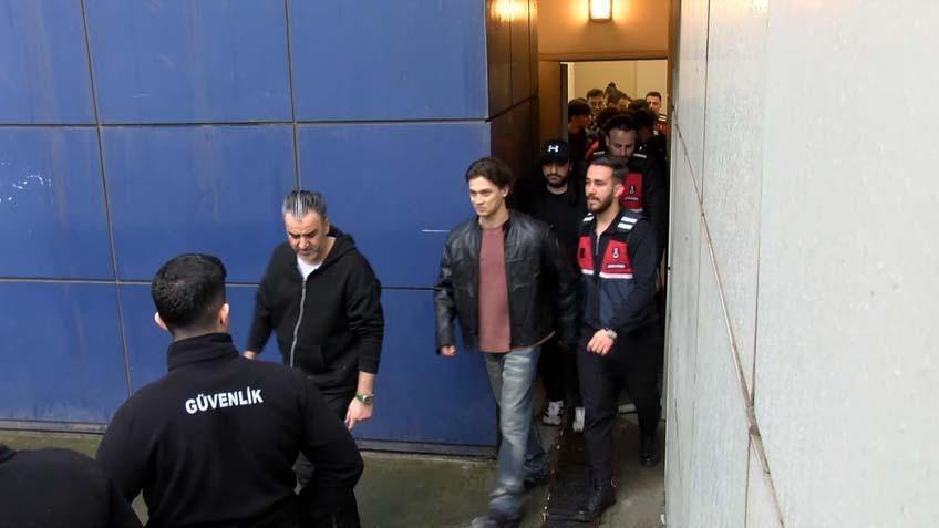 Ünlülere yönelik uyuşturucu operasyonu! Reynmen (Yusuf Aktaş) ve Emirhan Çakal’ın testi pozitif