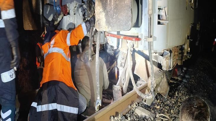 Balıkesir’de facianın eşiğinden dönüldü! Yolcu treni raydan çıktı