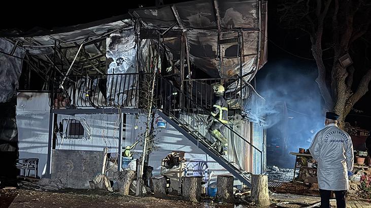 Uşak’ta korkunç olay! Prefabrik evde çıkan yangında karı koca öldü