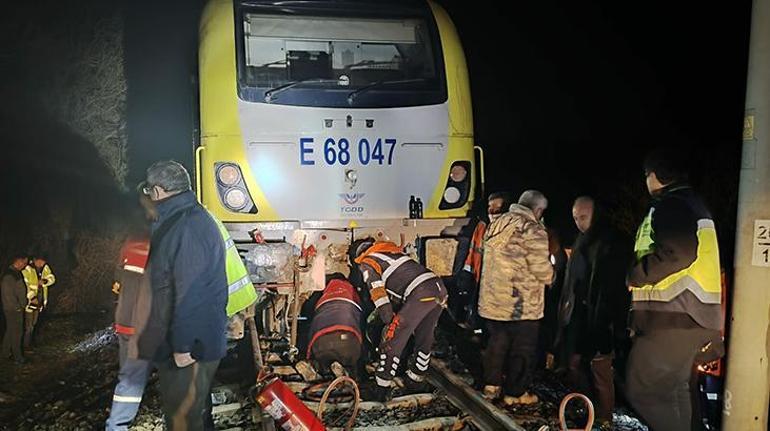 Balıkesir'de facianın eşiğinden dönüldü! Yolcu treni raydan çıktı