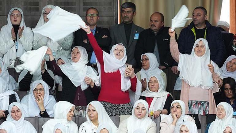 Son dakika... Cumhurbaşkanı Erdoğan'dan Özel'e mesaj tepkisi: Meyhane jargonuyla siyasetçilik oynamaktan vazgeç