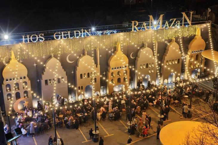 AK Parti İstanbul İl Başkanlığı'nda 'Komşuluk İftarı' düzenlendi