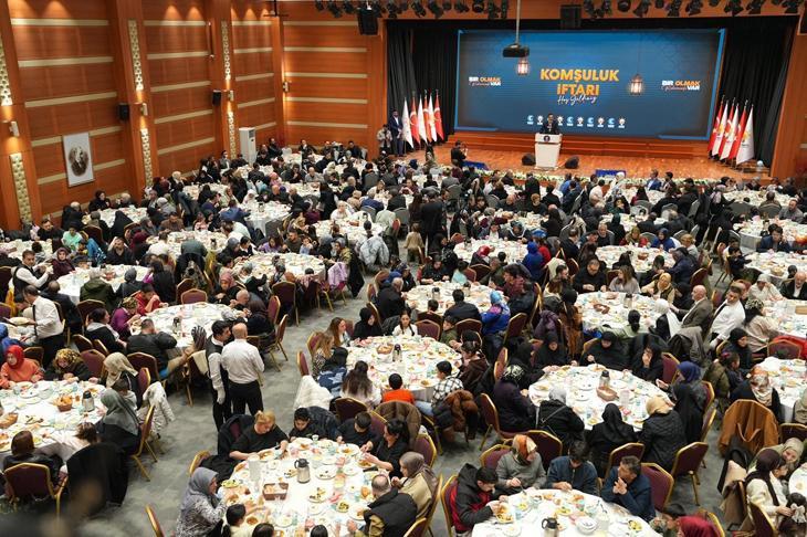 AK Parti İstanbul İl Başkanlığı'nda 'Komşuluk İftarı' düzenlendi