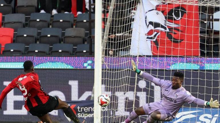 Trabzonspor'da Onuachu gol krallığında yalnız kaldı!