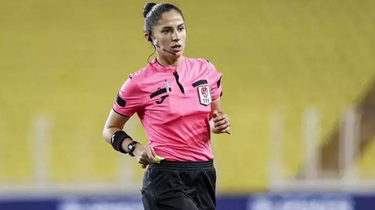 Süper Lig'de 27 yıl sonra bir ilk! Kadın hakem maç yönetecek