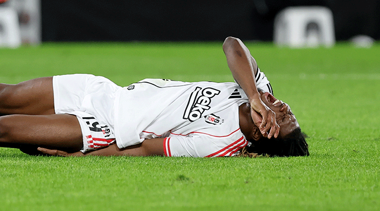 El Bilal Toure’den Beşiktaş’a Fenerbahçe derbisi öncesi kötü haber!