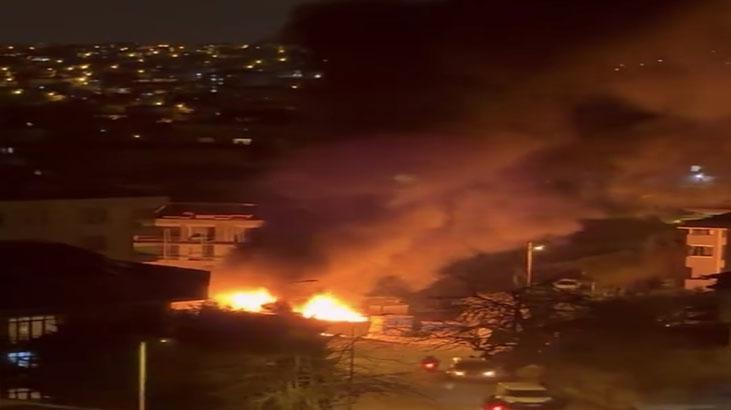 Üsküdar’da feci yangın! İşçi konteyneri alev alev yandı