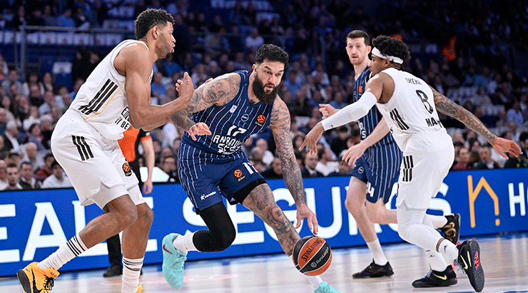 Anadolu Efes, Real Madrid’e deplasmanda mağlup oldu