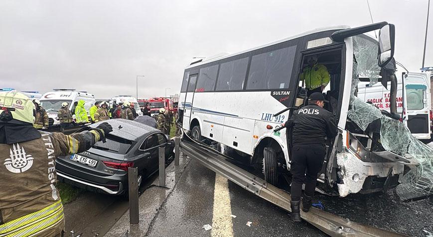İstanbul’da zincirleme kaza! 1 polis şehit oldu, 16 polis yaralı