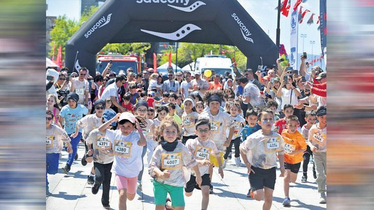 Tarihin içinde koşacaklar