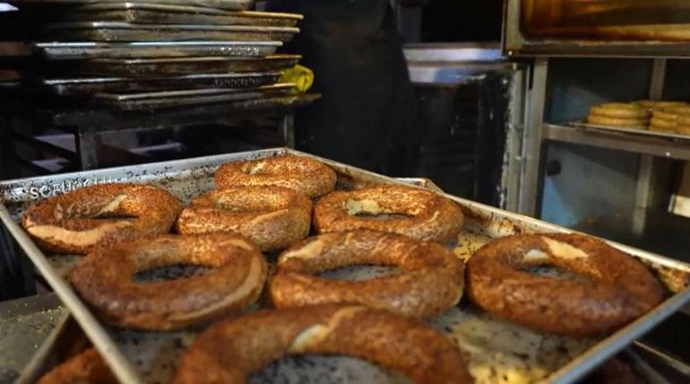 Bursa’da sahur geleneği meydanı doldurdu! Coğrafi işaretli lezzet için akın ettiler