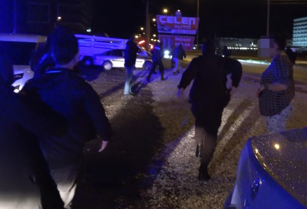 Annesinin, erkek arkadaşını bıçakladı; hastanede ortalığı birbirine kattı