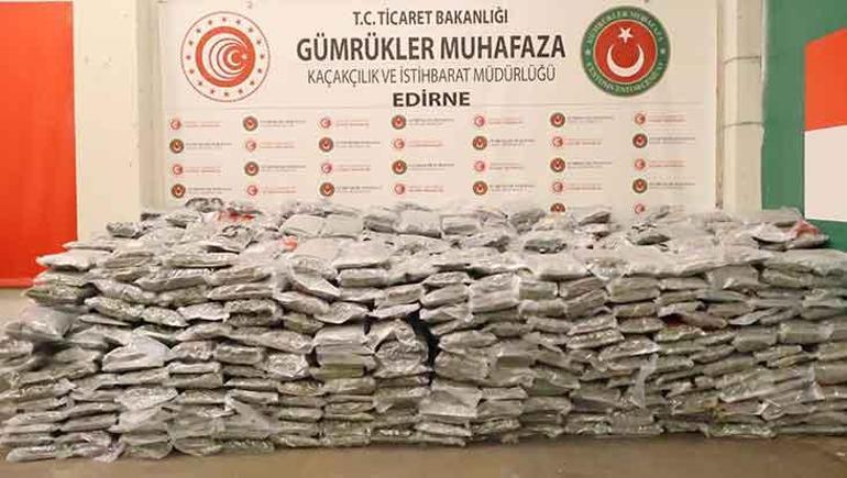 Kapıkule’de dev operasyon! Tırda 1 ton 413 kilogram uyuşturucu ele geçirildi