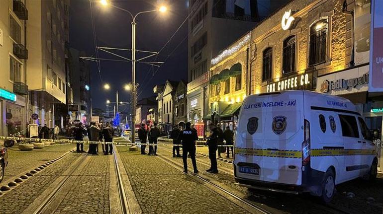 Eğlence mekanına silahlı saldırı; 2 ölü, 3 yaralı