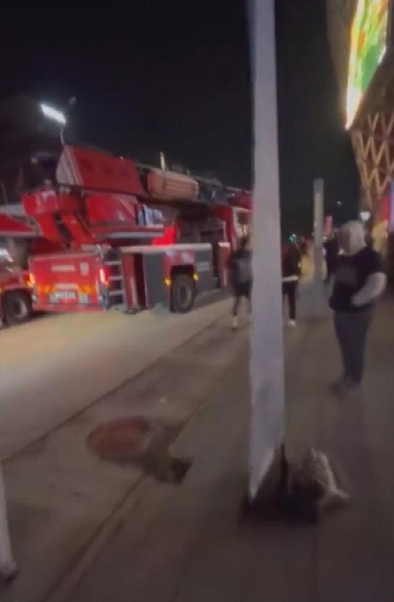 Kağıthane’de AVM’de yangın: Ekiplerin müdahalesi ile yangın söndürüldü