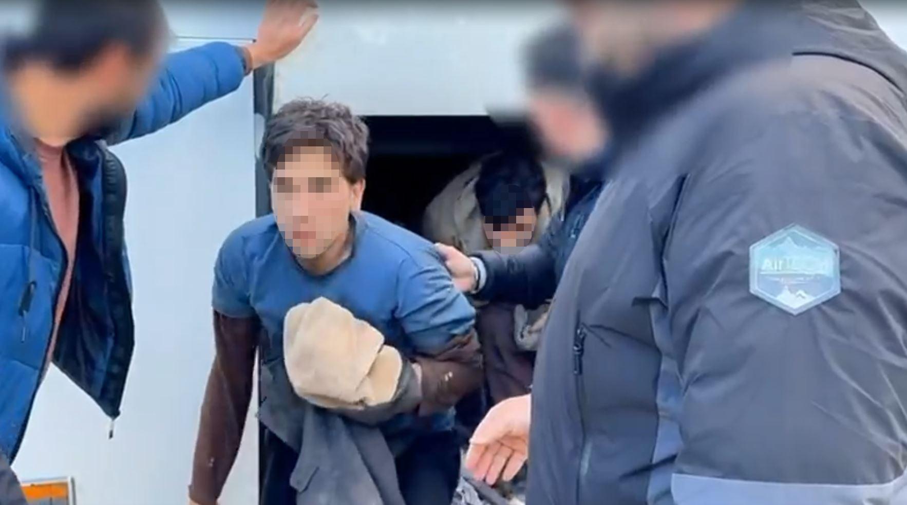 Yozgat’ta operasyon: Yolcu otobüsünün bagajında 53 kaçak göçmen yakalandı