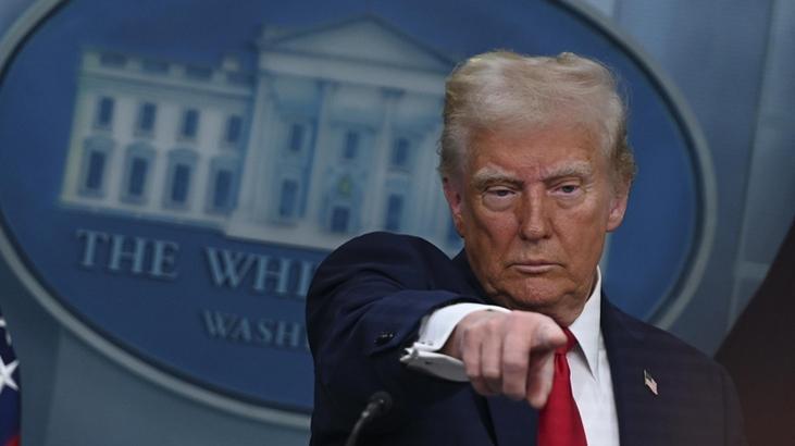 Trump’tan medyaya tehdit: Şarlatanlık yapıyorlar, federal soruşturma başlatılacak