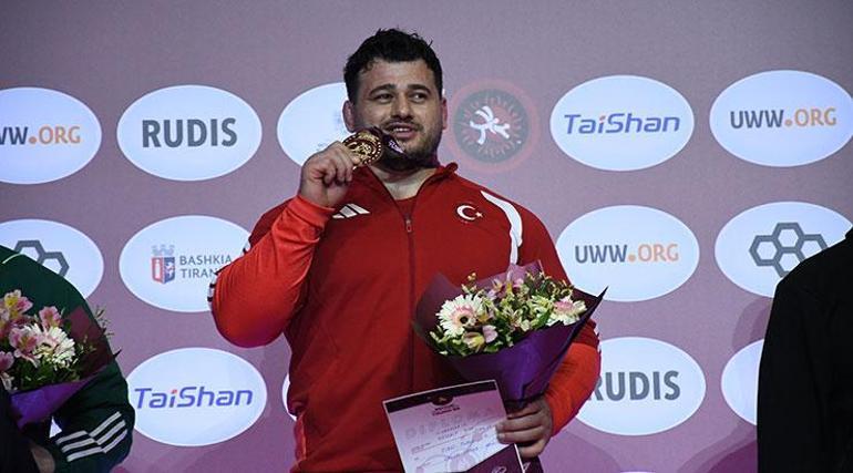 Rıza Kayaalp, 2026 Avrupa Güreş Şampiyonası'nda şampiyonluğa ulaştı, rekoru kırdı!