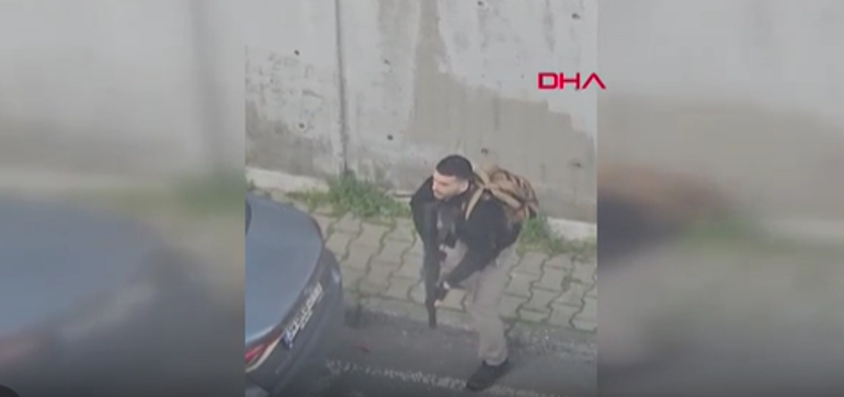 Son dakika... İsrail Konsolosluğu önünde çatışma! Teröristlerin kimlikleri belli oldu: Saldırganlardan ikisi kardeş