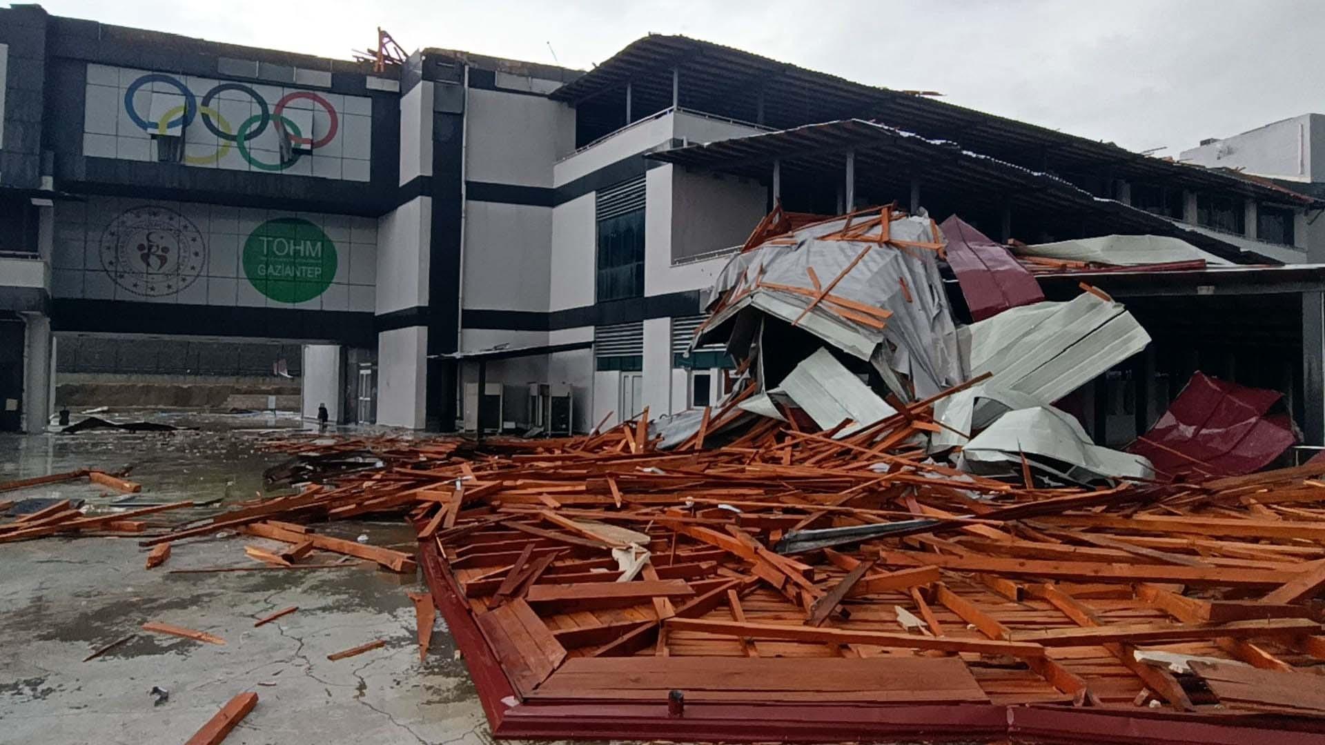 Gaziantep ve Şanlıurfa'yı 'Süper hücre' vurdu! 1 ölü, çok sayıda yaralı var; birçok okulda eğitime ara verildi