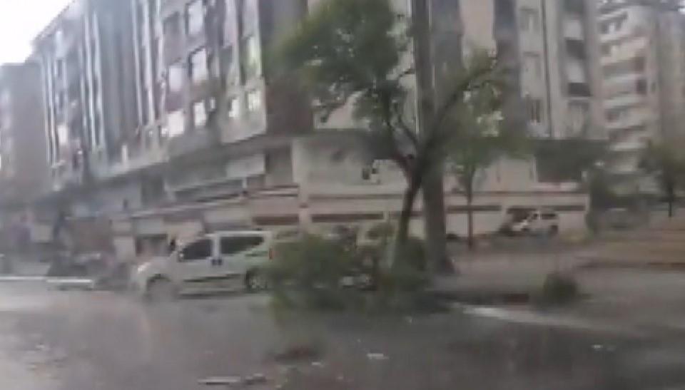 Gaziantep ve Şanlıurfa'yı 'Süper hücre' vurdu! 1 ölü, çok sayıda yaralı var; birçok okulda eğitime ara verildi