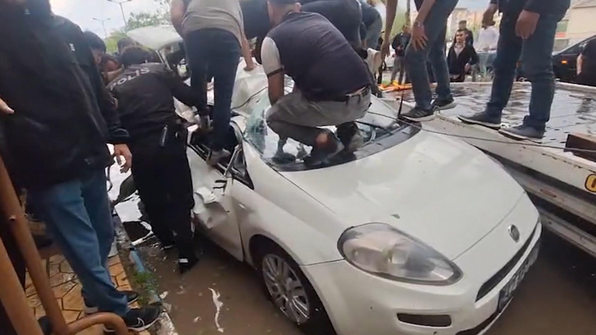 Gaziantep ve Şanlıurfa'yı 'Süper hücre' vurdu! 1 ölü, çok sayıda yaralı var; birçok okulda eğitime ara verildi