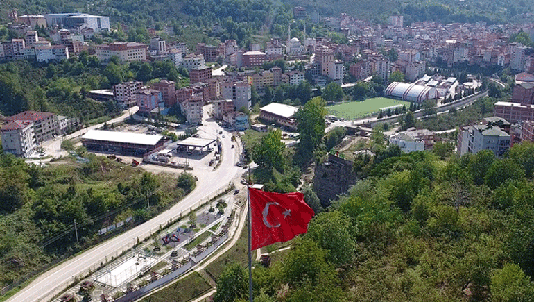 Ordu’da belediye başkanından şaşırtan nüfus teşviki! 10 çocuk yapana sıfır araba verecekler