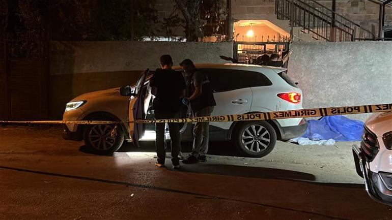 Adana'dan kan donduran kardeş cinayeti! Biri bıçağa diğeri silaha sarıldı