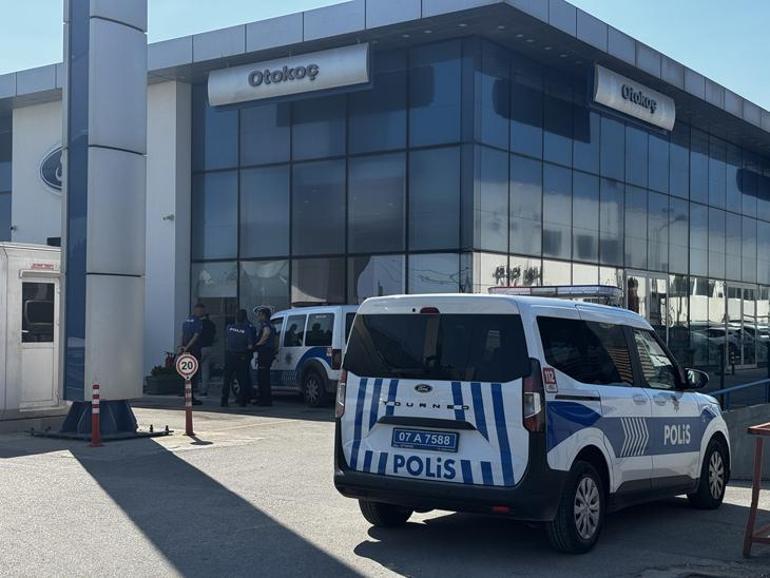 İstanbul'un ardından bu kez Antalya! Otokoç yetkili servisine silahla ateş açıldı