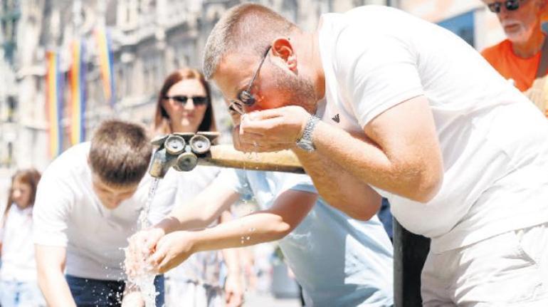 Avrupa’yı kavuran hava dalgası Türkiye’ye de geliyor! Sıcak alarmı