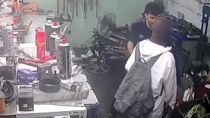 İstanbul’da erkeklere cinsel tacizde bulunan kadın gözaltına alındı
