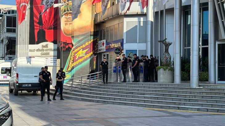 İzmit Belediye Başkanı Fatma Kaplan Hürriyet ve eşi gözaltına alındı