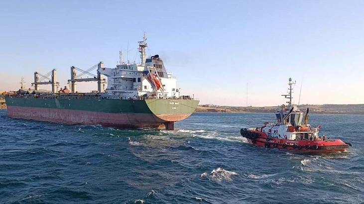 Çanakkale Boğazı’nda gemi karaya oturdu: Boğaz trafiği çift yönlü kapatıldı
