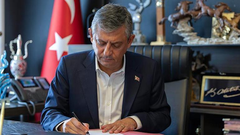 Son dakika... Özgür Özel CHP'den istifa etti