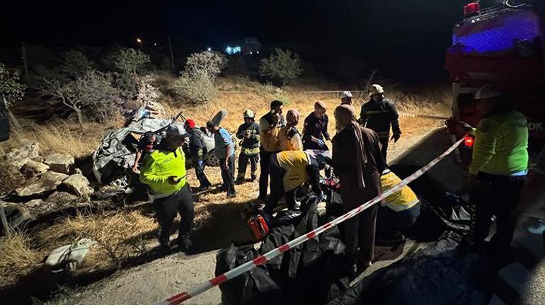 Gaziantep'te feci kaza! Yolcu otobüsü ile otomobil çarpıştı; 7 ölü, 16 yaralı
