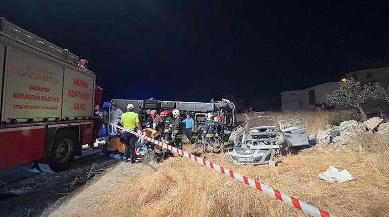 Gaziantep'te feci kaza! Yolcu otobüsü ile otomobil çarpıştı; 7 ölü, 16 yaralı