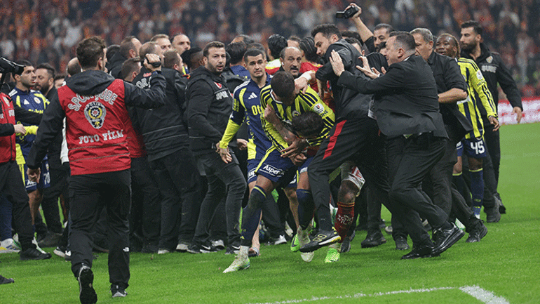 Derbi sonrası PFDK sevkleri açıklandı! Abdülkerim Bardakcı ve Archie Brown kararı