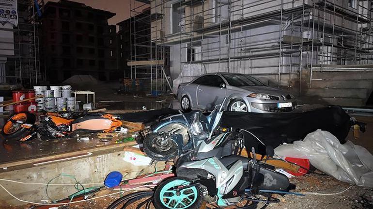 Antalya'da hortum faciası! İşçilerin kaldığı konteynerler parçalandı; 4 ölü, 1 yaralı